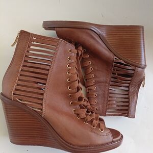 BCBGeneration Leather Lace Up Open Toe Wedge Heel Zipper Brown Sandals Size 9.5